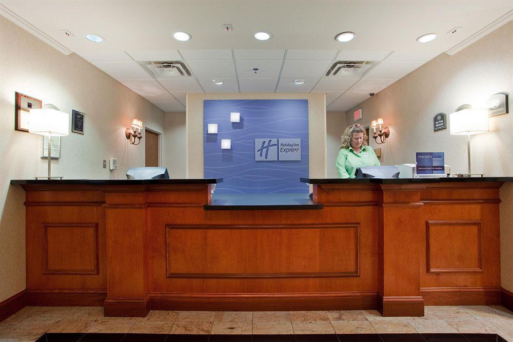 Holiday Inn Express & Suites Walterboro By Ihg Dalaman gambar